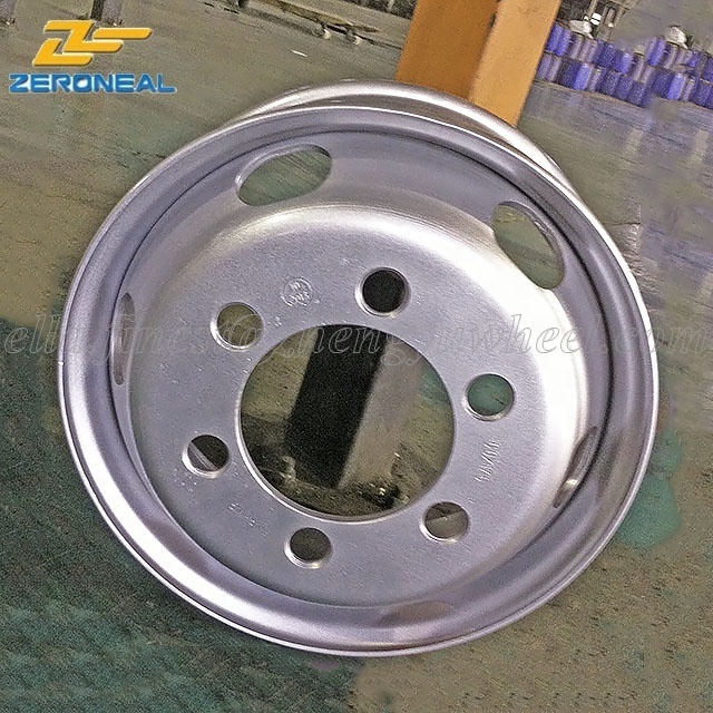 17.5*6.00 silver steel wheel for truck bus trailer high quality