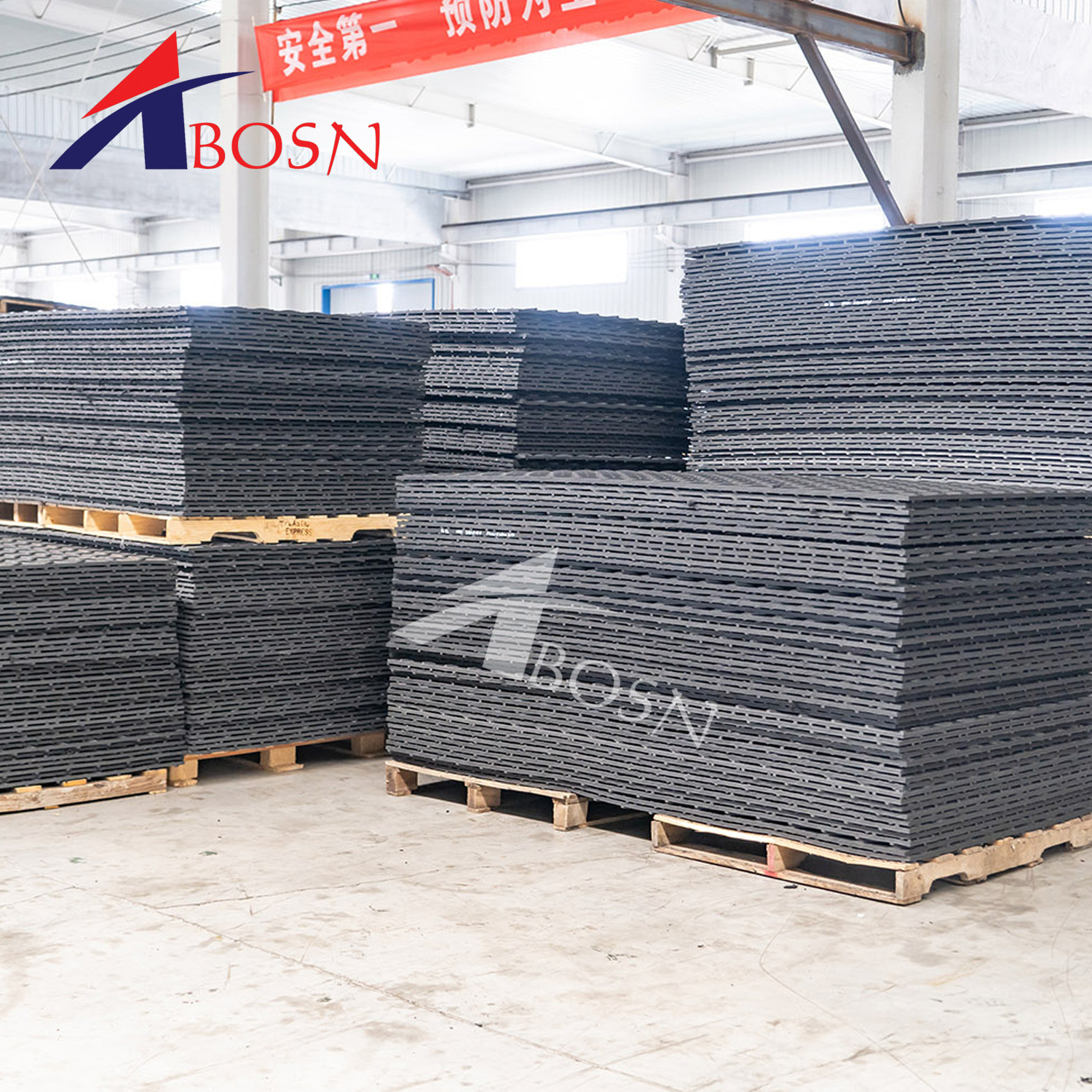 4X8 Plastic UHMWPE/HDPE Temporary Construct Excavator Road Mats Swamp Ground Floor Mat