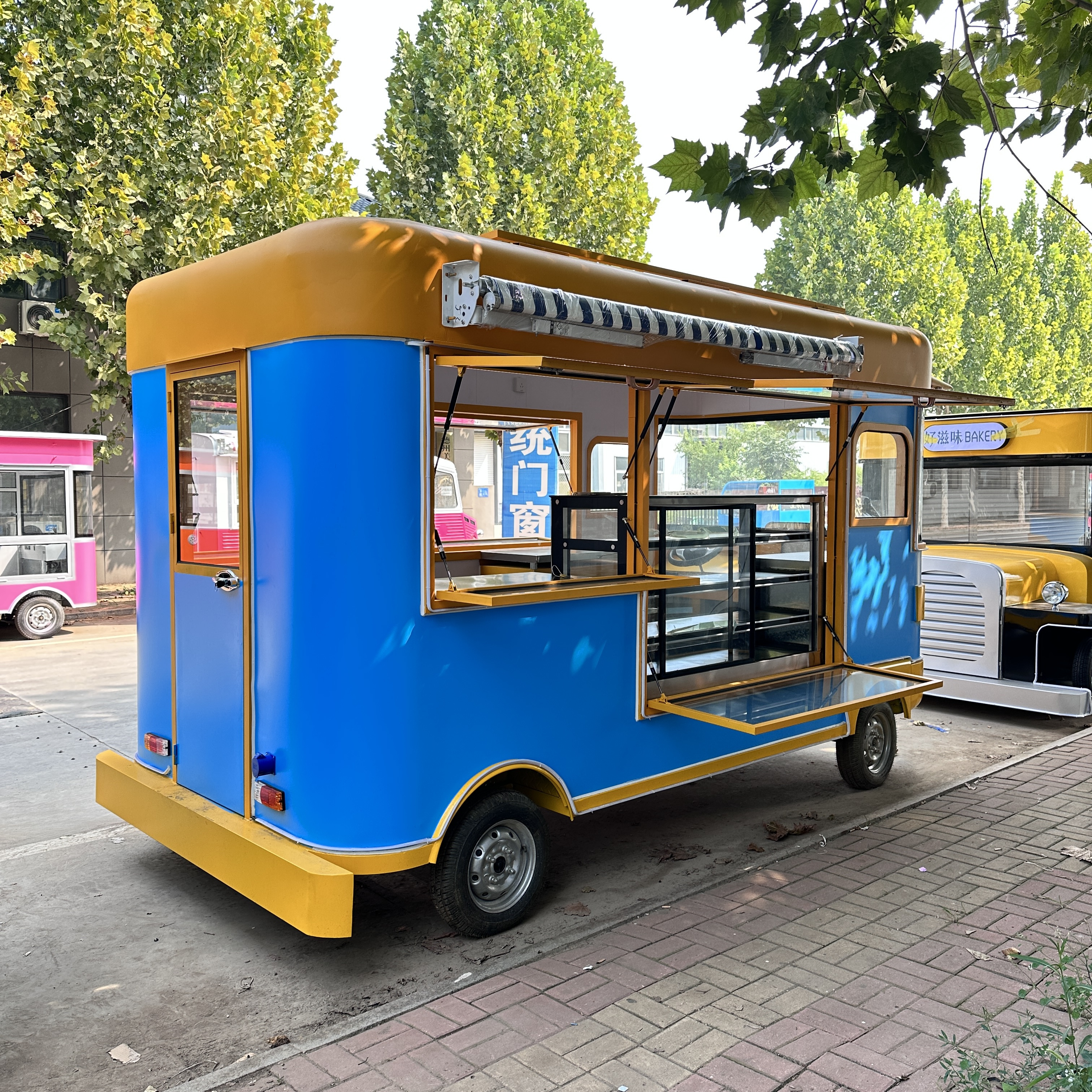 Best Selling Food Delivery Box Trailer Coffee Ice Cream Food Vending Trucks For Sale