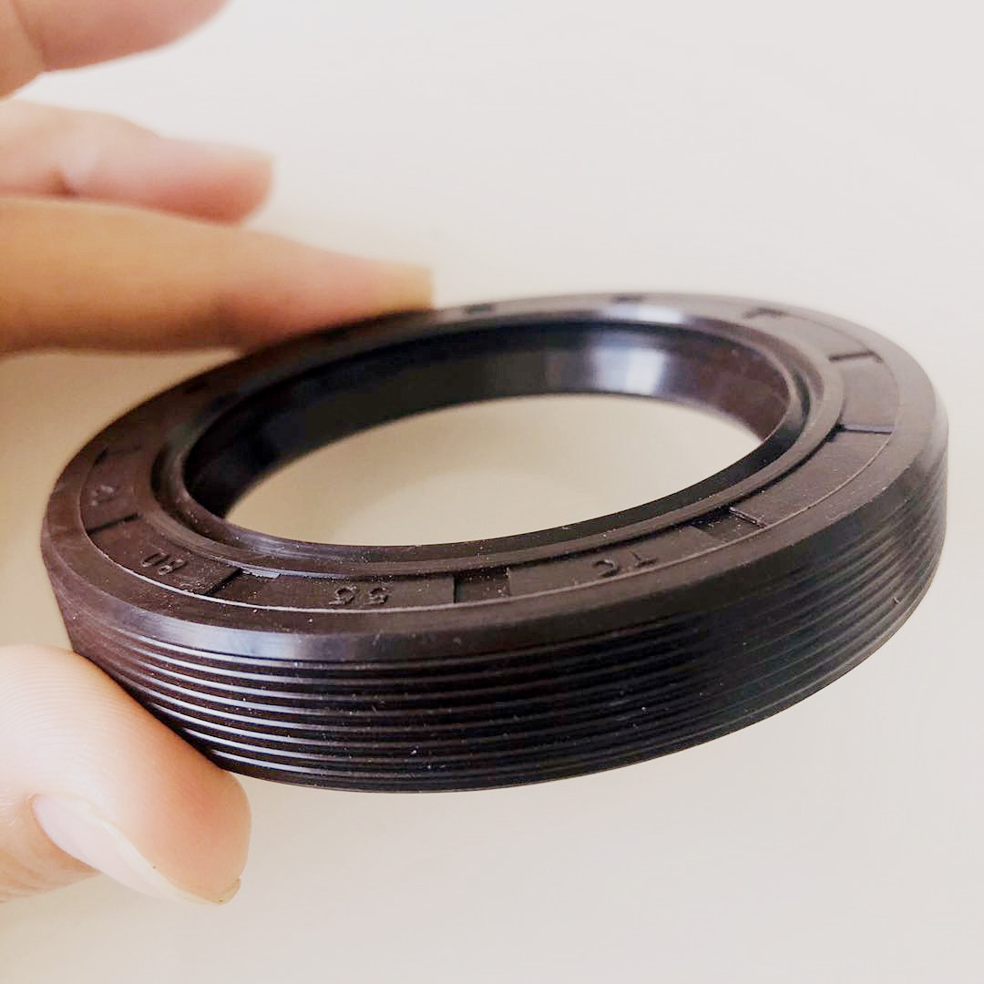 T-158 Oil Pump Seal Fluorine Rubber Framework Oil Seal Butyl Clear Rubber Quantity Large Discount Oil Shaft Seal