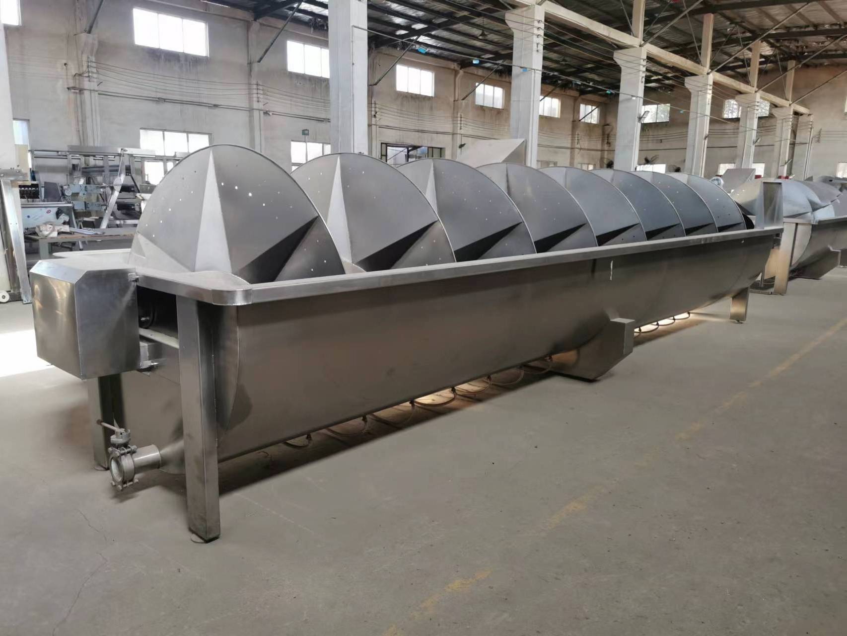 Chiller 2000 chicken slaughtering line/ chicken slaughter eqor Cow Abattoir Customised White Customized Hot