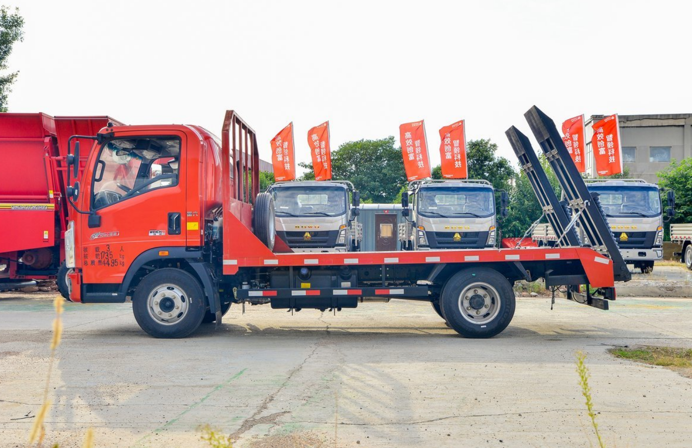 3t 4t 5 Ton Light Commercial Cargo Truck 2 Door 6 Wheels Flatbed Delivery Truck Hot Sale Transport Vehicle