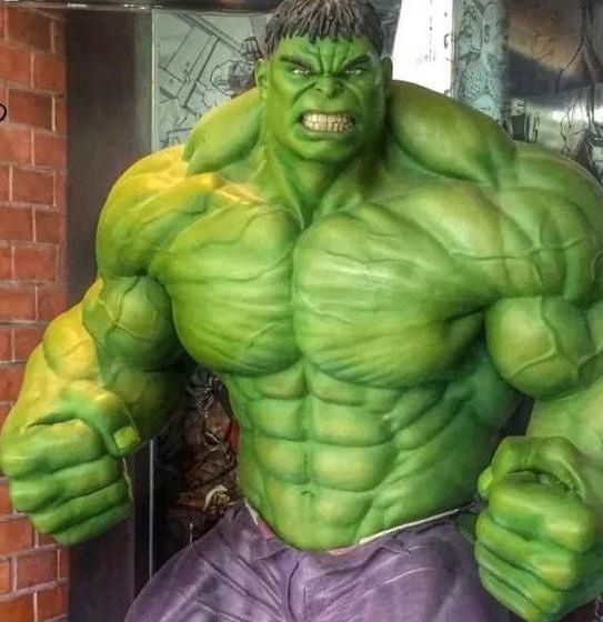 Factory Price Famous Superhero Movie Action Figures Muscle Man Fiberglass Life Size Hulk Statue Resin Sculpture