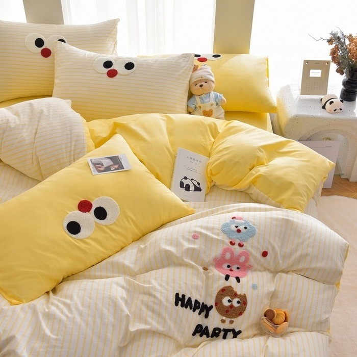 New Arrival Funny Cartoon Colorful Bedding Sets King Queen Size Cute Bear Panda Embroidery Wash Cotton Beddings Duvet Cover Sets