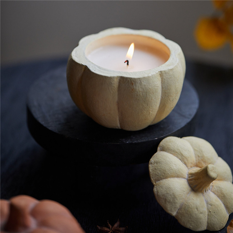 New design halloween decorative home decoration matte candle containers pumpkin shaped candle jar with lid