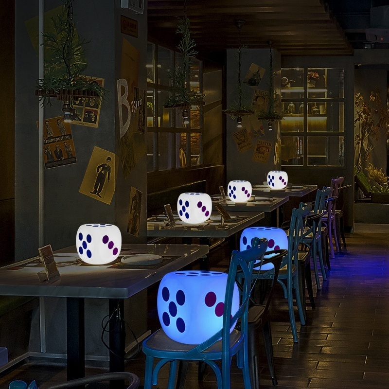 Type C Charging Plastic Led Light-emitting Dice Glowing Dice For Night Play Cube Dice Chair