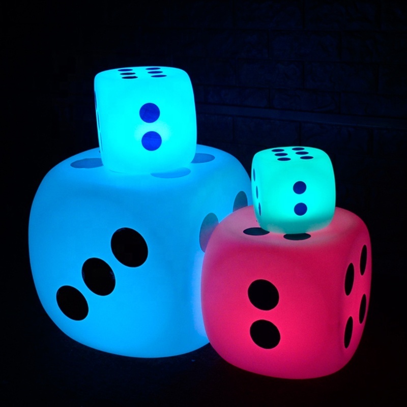 Type C Charging Plastic Led Light-emitting Dice Glowing Dice For Night Play Cube Dice Chair