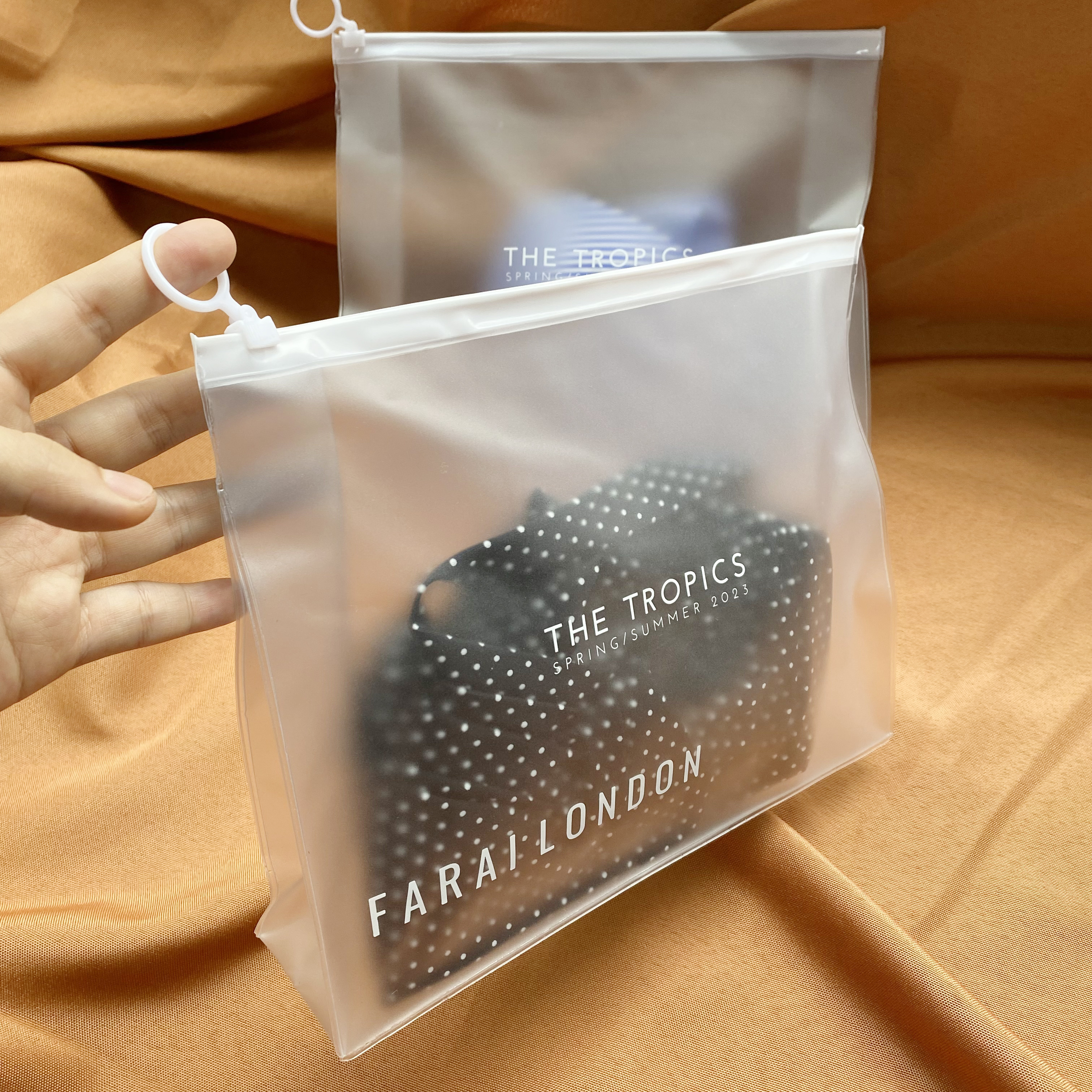 Custom Logo Plastic Bag PVC Transparent Zip Lock Round Pull  ring Zipper Packaging Bags for clothing