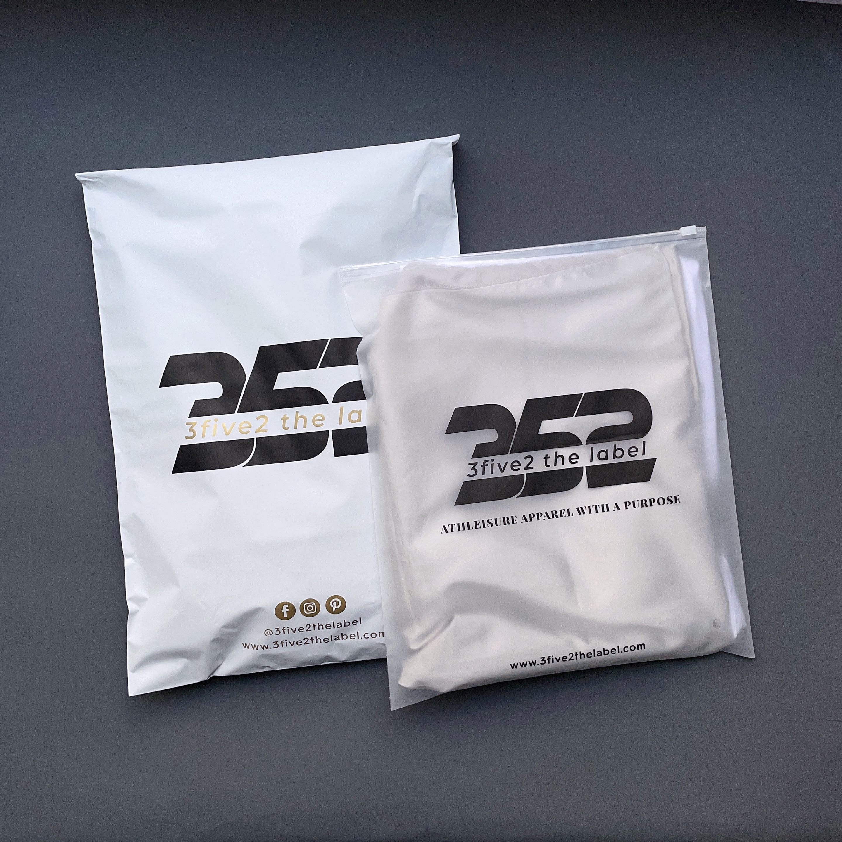 Luxury eco-friendly custom logo frosted zip lock bag package clothing hoodies t-shirt resealable zipper bags for packing clothes