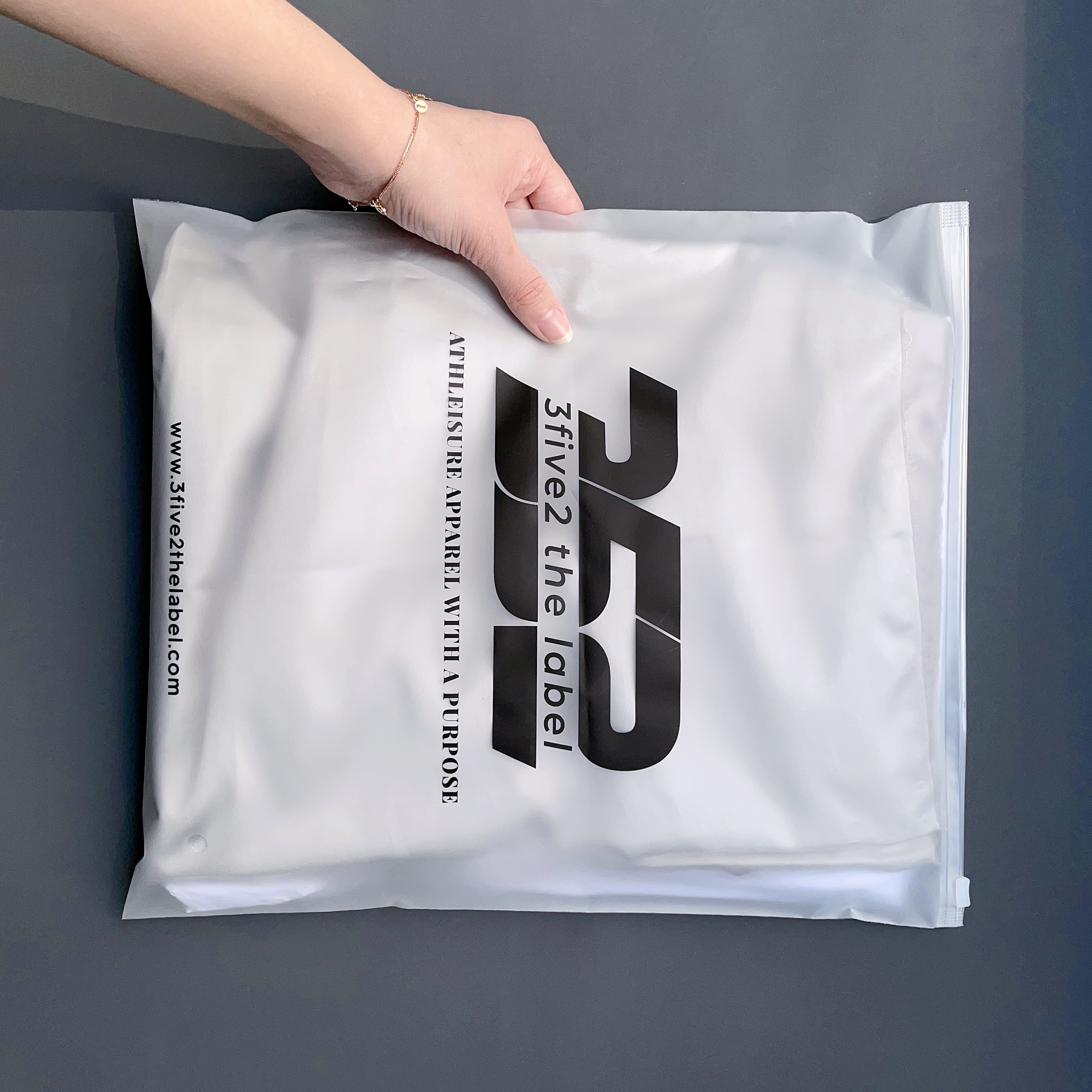 Luxury eco-friendly custom logo frosted zip lock bag package clothing hoodies t-shirt resealable zipper bags for packing clothes