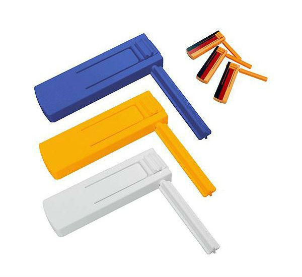 European Standard Very Good Quality Noise Maker Hand Rattle for Soccer Games