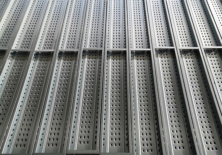 Construction Cheap Galvanized 240*45*1.2*4000mm Steel Walkway Plank Scaffolding without Hook