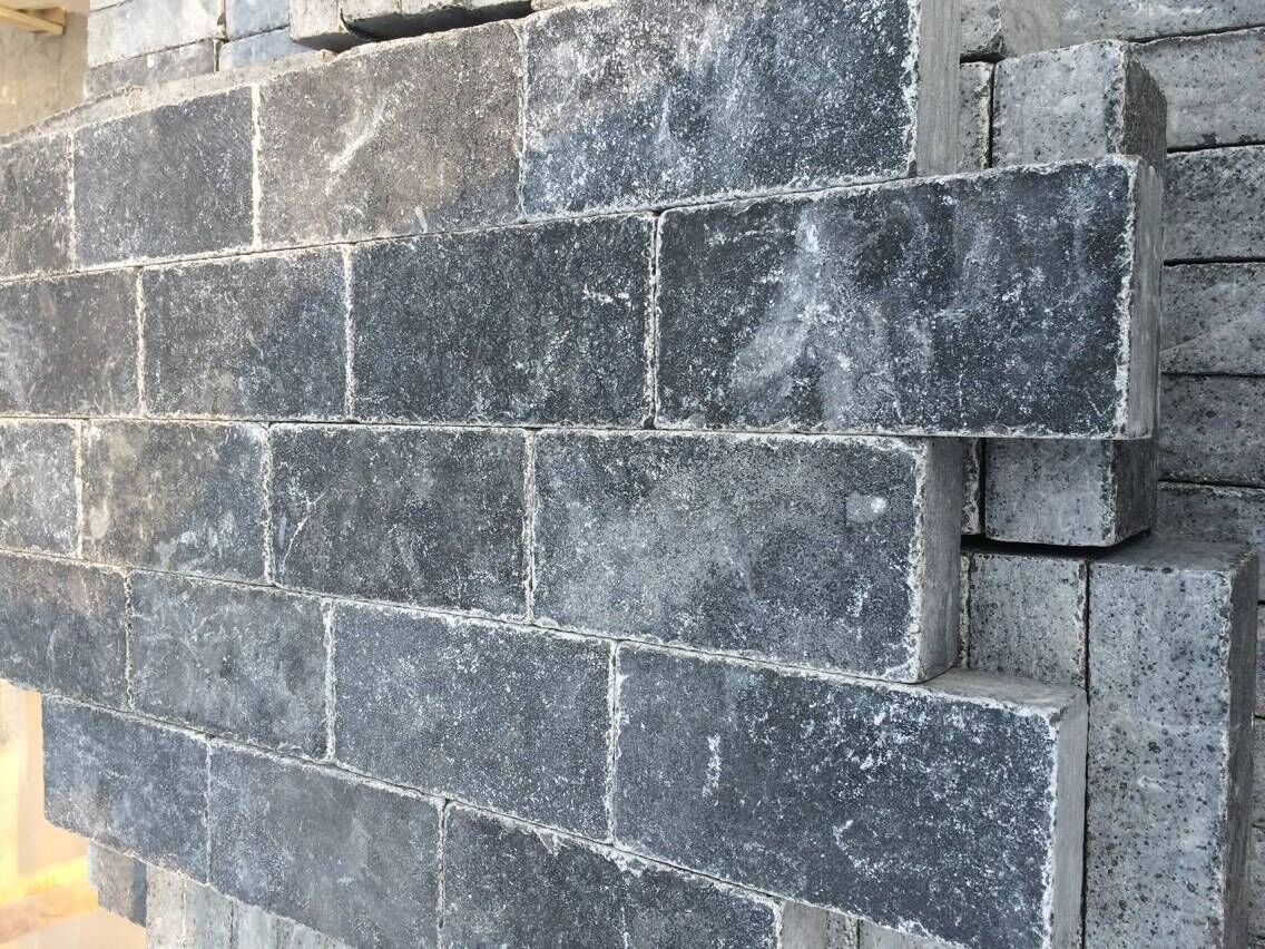 Factory Price Natural Black Limestone Honed Acid-wash And Tumbled Wall Brick Paving Slab Tile Cobble Stone