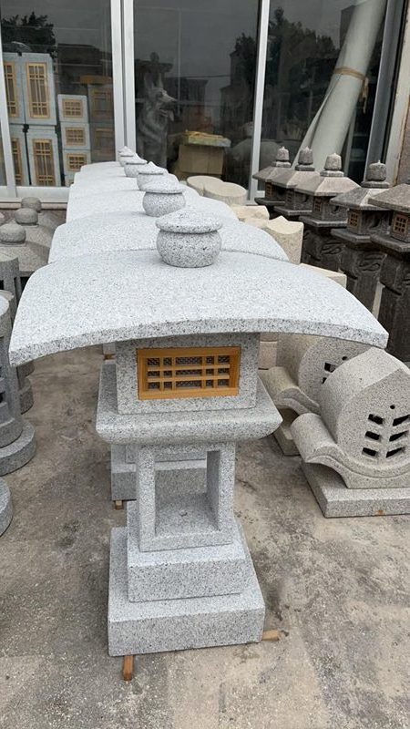 Hand-cut Natural Stone Mini Japanese Style Granite Outdoor Lanterns For Garden Ornament