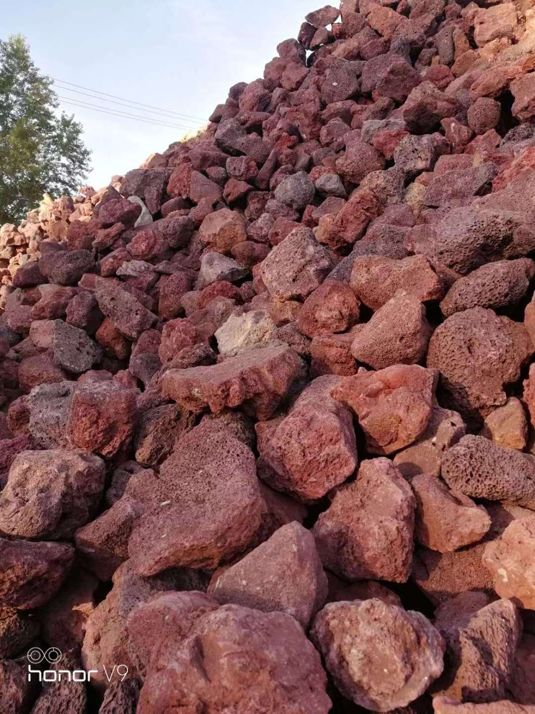 Volcanic Red Lava Rock Stones For Fire Pit And Garden Landscaping Decoration