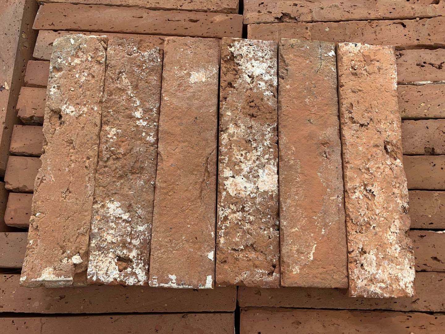 Reclaimed Antique Old Red Bricks Veneer Tiles For Exterior And Interior Wall Decoration