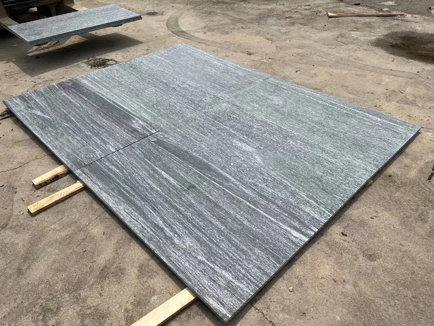 Natural Fantasy Black Dark Grey Straight Wooden Vein Wood Grain Landscape Grey Nero Santiago Granite Slabs Tiles