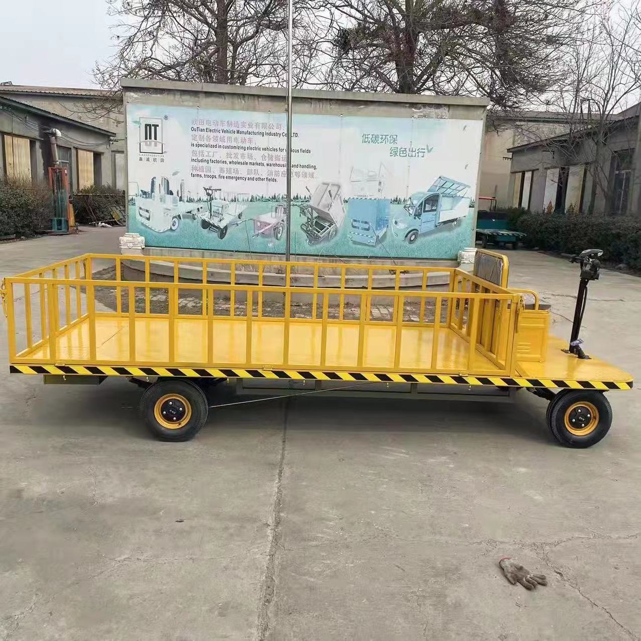 Electric four-wheel flat truck used for warehouse plant engineering, farm, pasture, garden, supermarket logistics handling