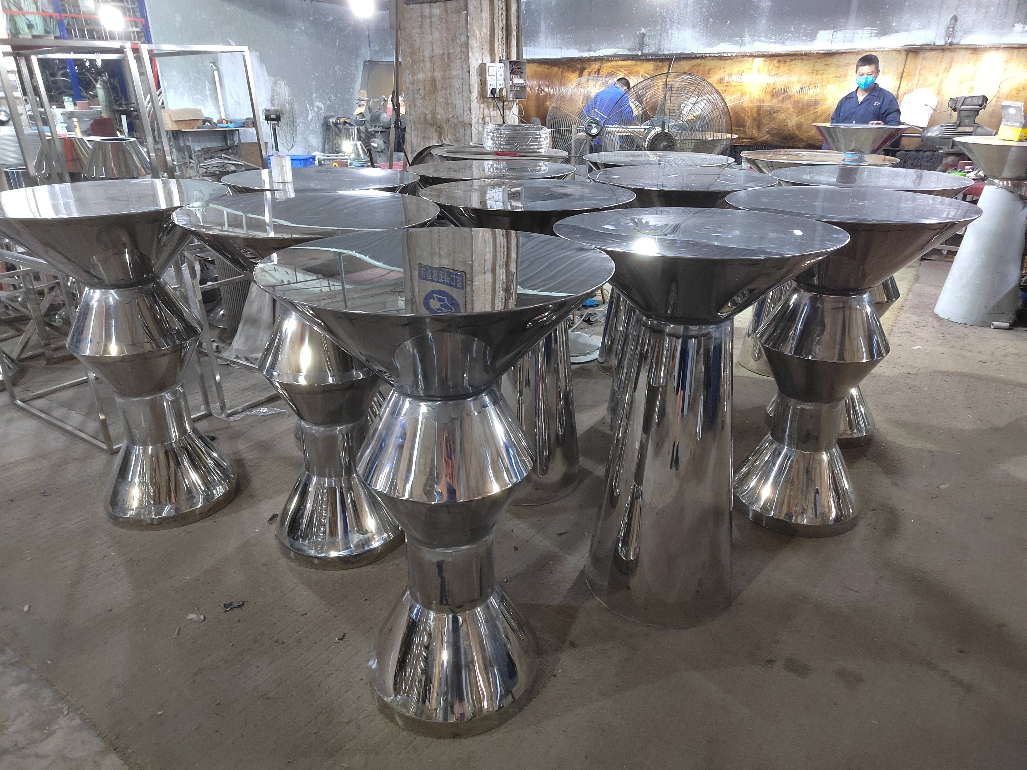 Outdoor Stainless Steel Gold Round Bar Table For Hotel Restaurant And Wedding