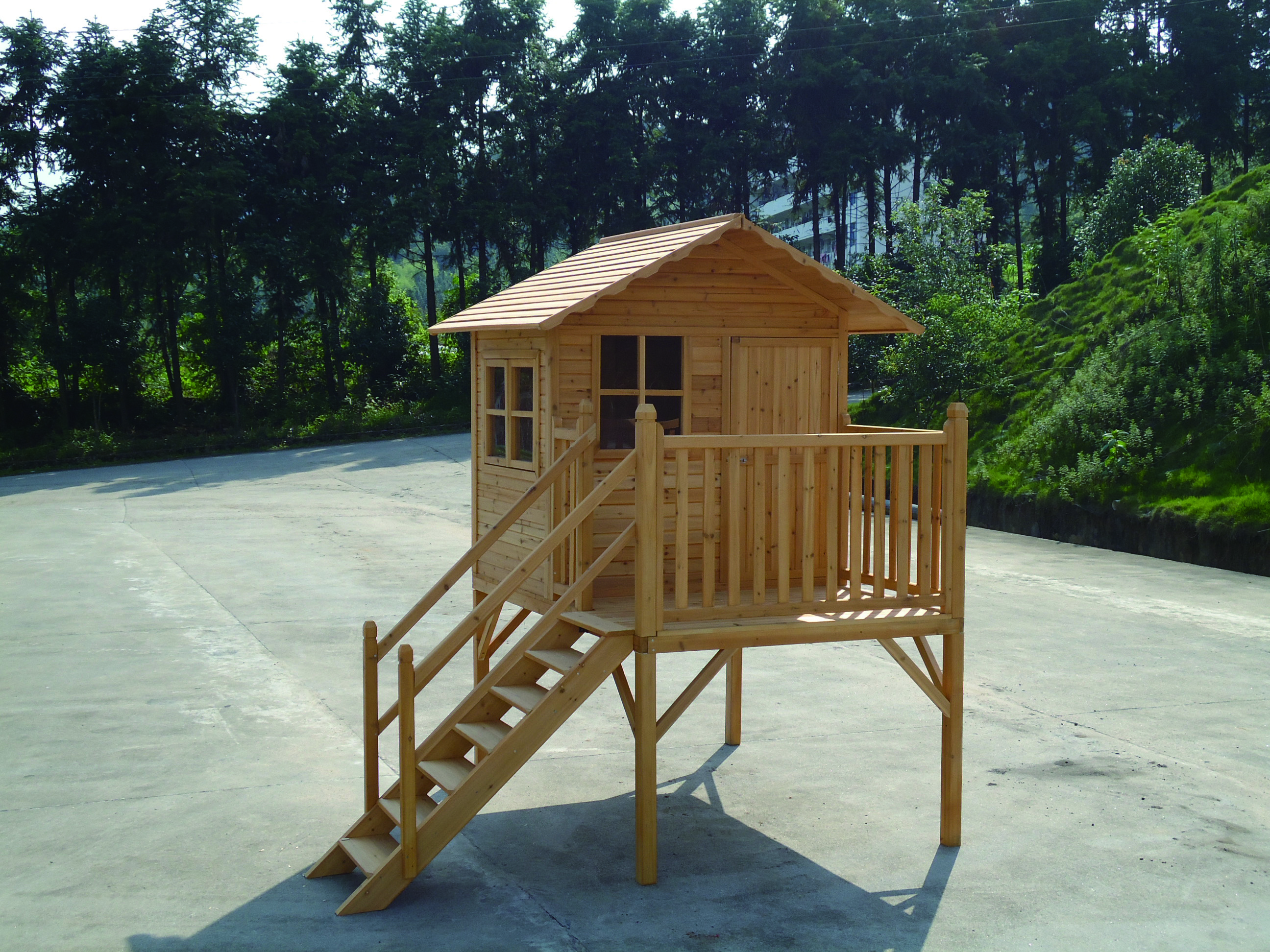 ECO cubby natural wholesale sandbeach lawn grass backyard playground cheap play houses outdoor wooden kids playhouse