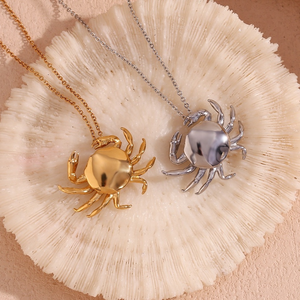 Crab Pendant Necklace 18k Gold Plated Stainless Steel Jewelry Christmas Gift Ideas 2023