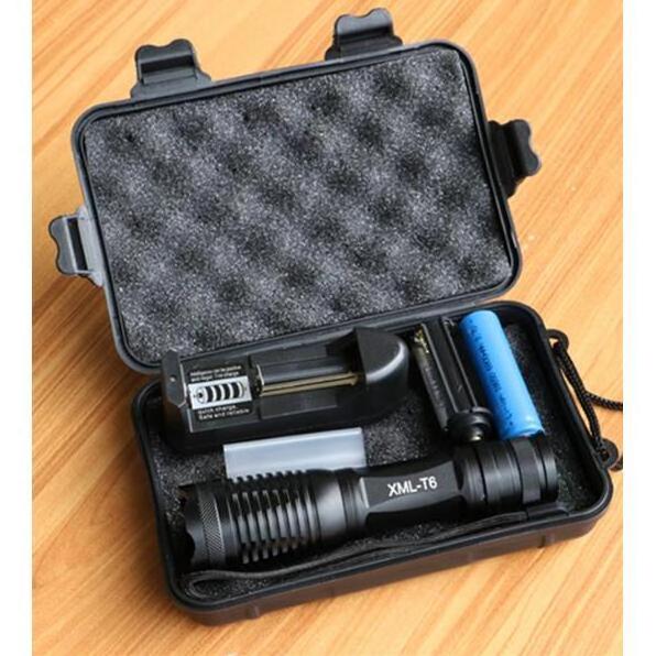 XML T6 LED Flashlight 8000 Lumens Lanterna Adjustable led Torch Zoom Tactical Flashlight + Charger +1* 18650 Battery