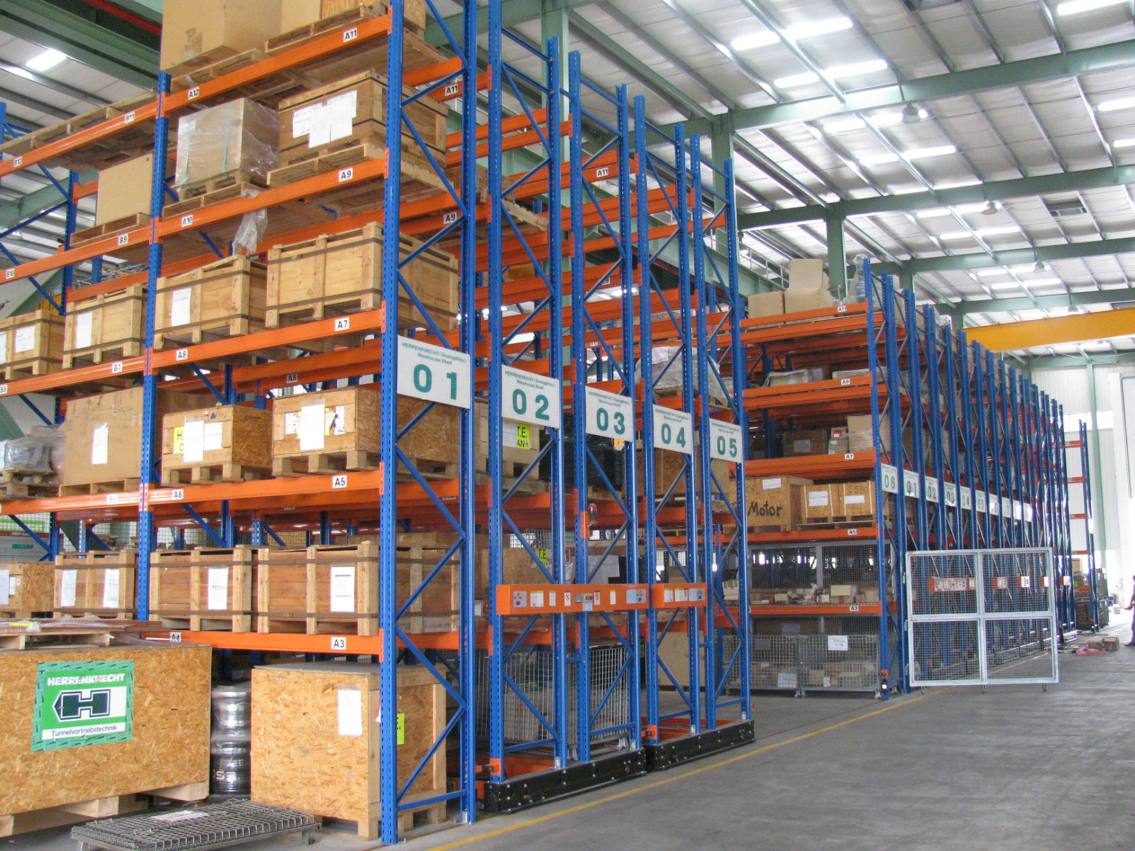 Adjustable Industrial Pallet Storage System Customization Heavy-Duty Pallet Shelving for Warehouse Storage