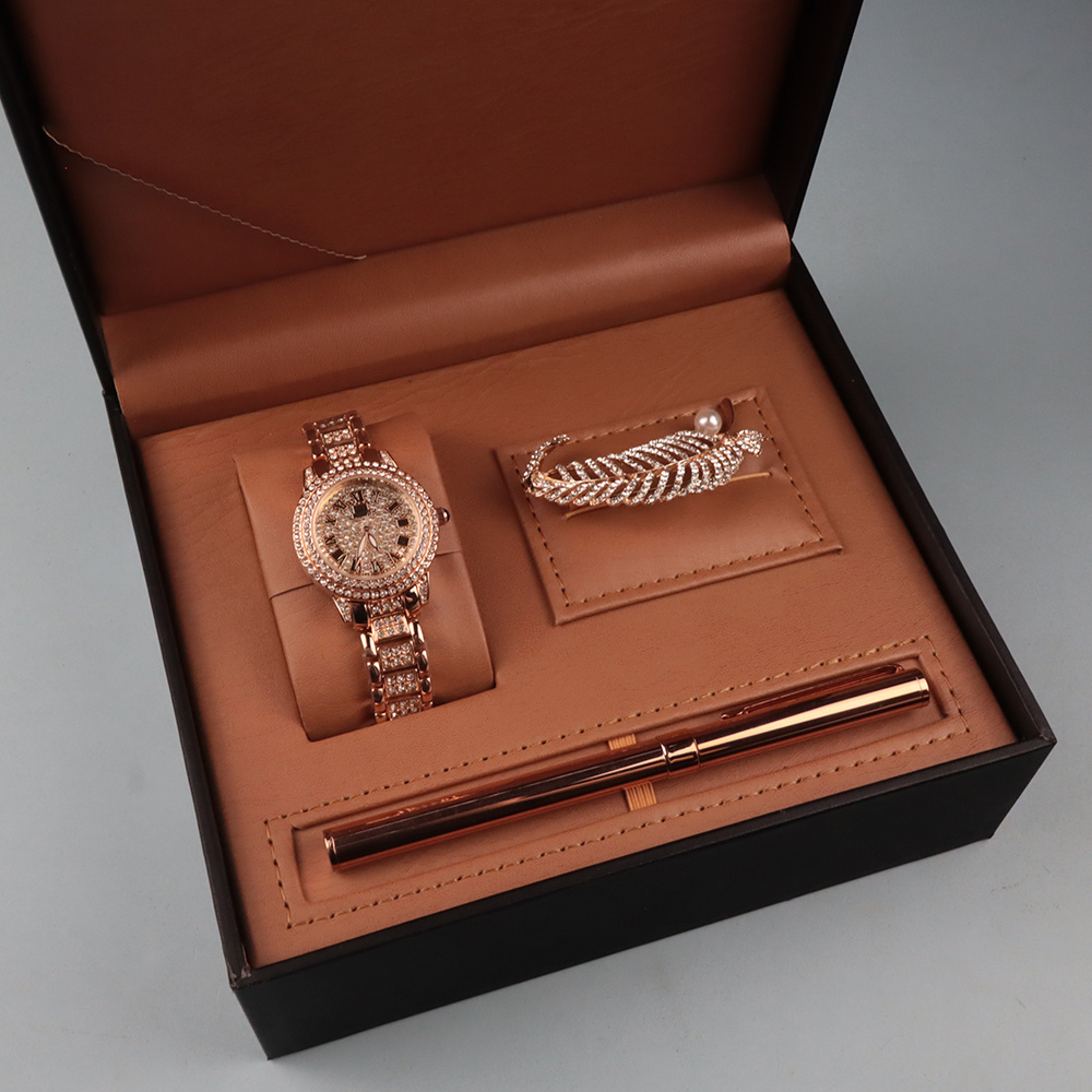 Luxury 2023 Gift Idea Oem Logo Woman Quartz Watch Gift Set for New year Gift