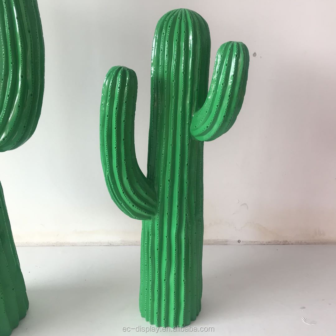 Artificial outdoor display cactus statues cactus window display props