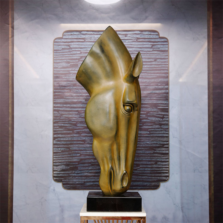 Horse head modern creative living room porch large decoration resin handicraft indoor office home decoration