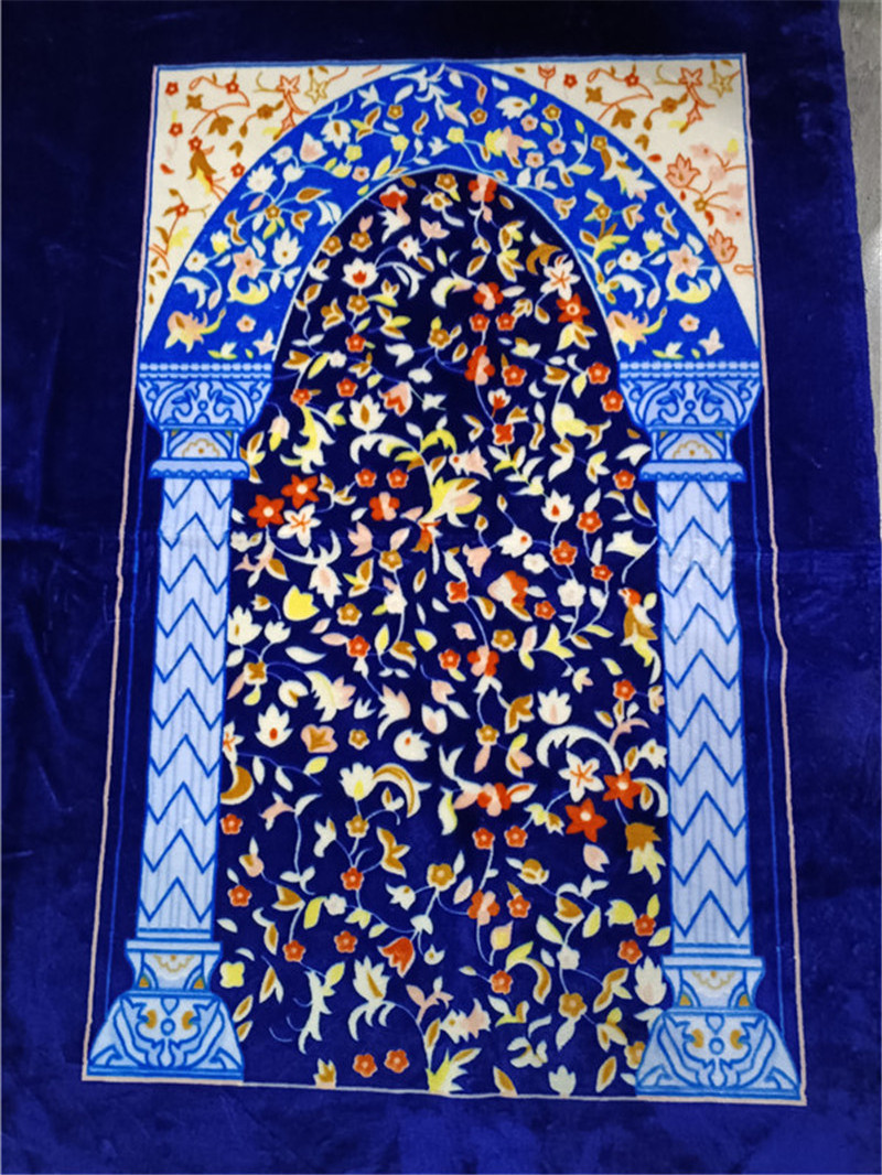 Middle East Style Turkey thin printed raschel fabric with tassel Muslim prayer blanket fabric Islamic Prayer Mat fabric