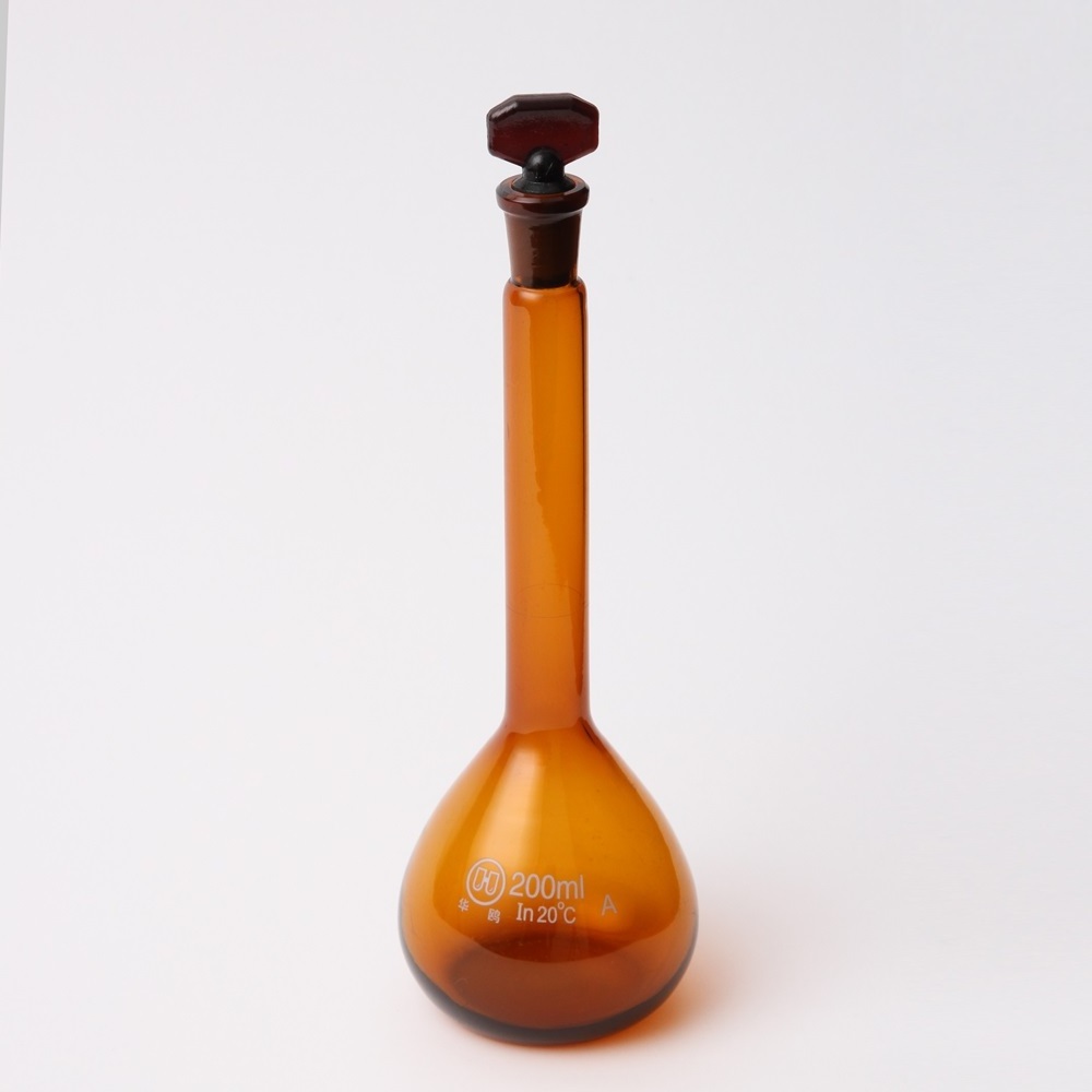 Huaou 1622A-10ml Amber glass graduated volumetric flask supplier