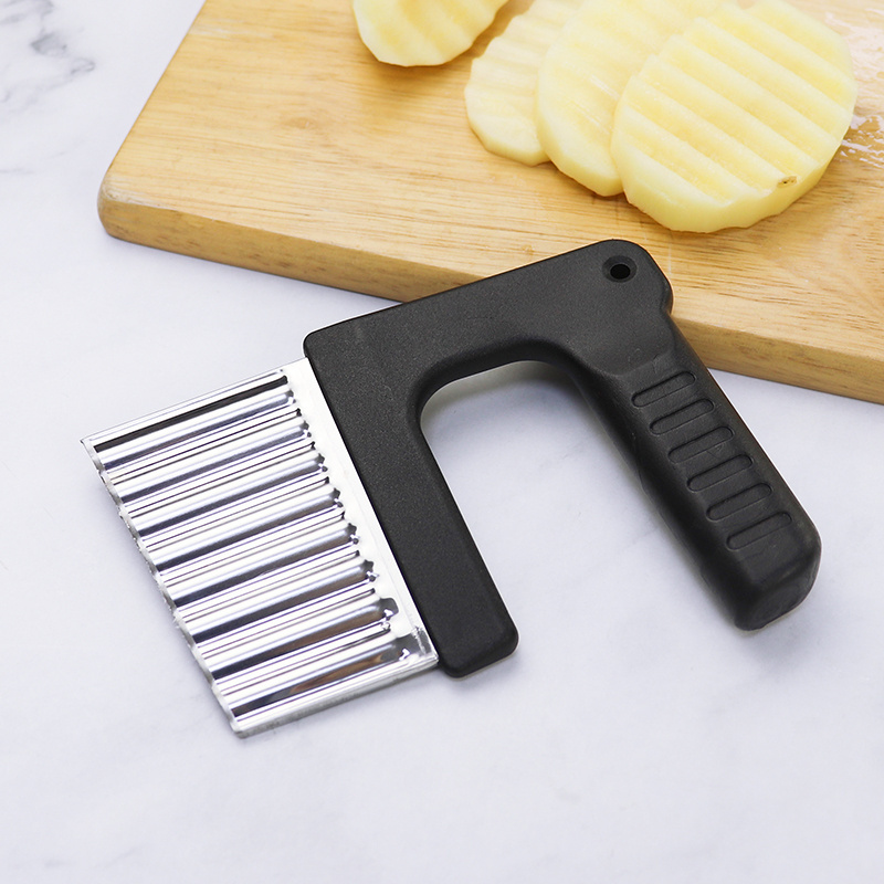 Kitchen Tool Manual Potato Cutter Stainless Steel Crinkle Cutting Knife with Plastic Handle