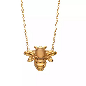 New Honey Bee Charm Necklace Ladies Jewelry Waterproof 18K Gold Plated Stainless Steel Tiny Cute Opal Bee Shape Pendant Necklace