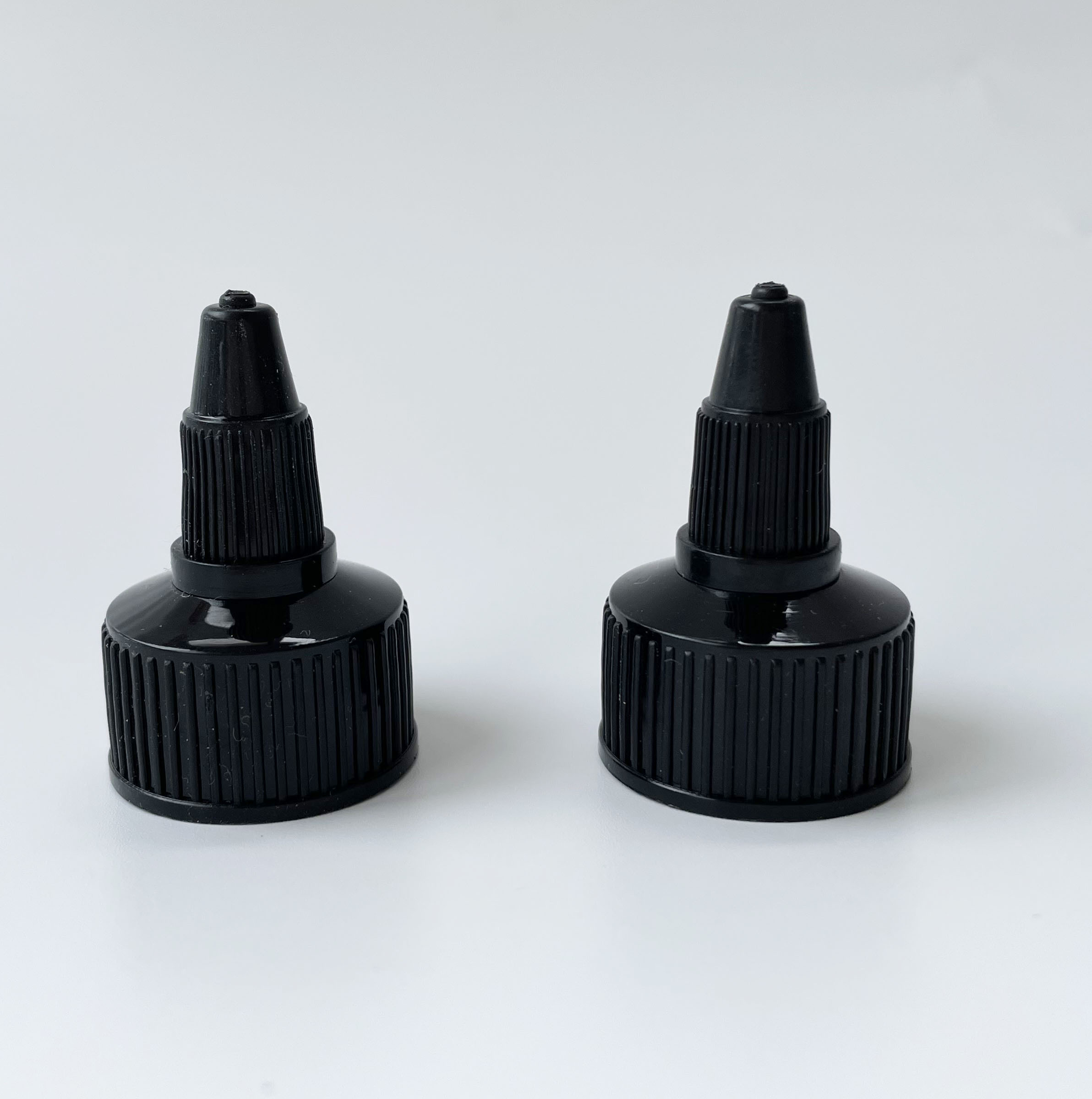 20mm 24mm 28mm Spout Cap closures plastic bottles caps twist top cap dispenser for hair product hot sauce packaging lid