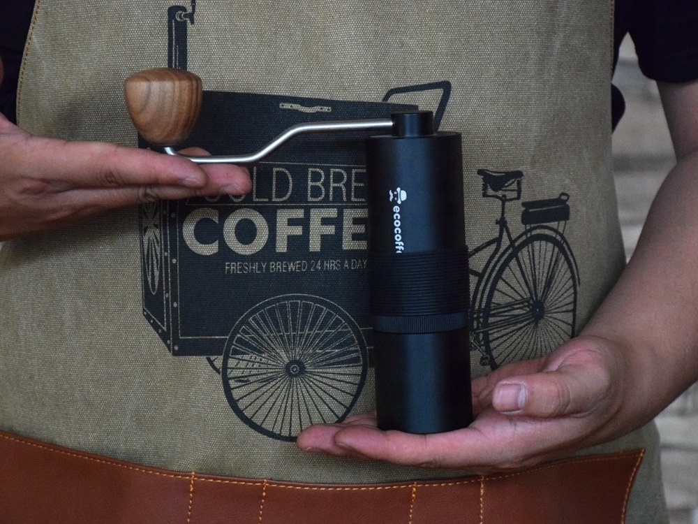 Z Classical Manual Coffee Grinder 25g Large Coffee Grinder Manual Black Color Aluminum Alloy Hand Coffee Grinder Manual