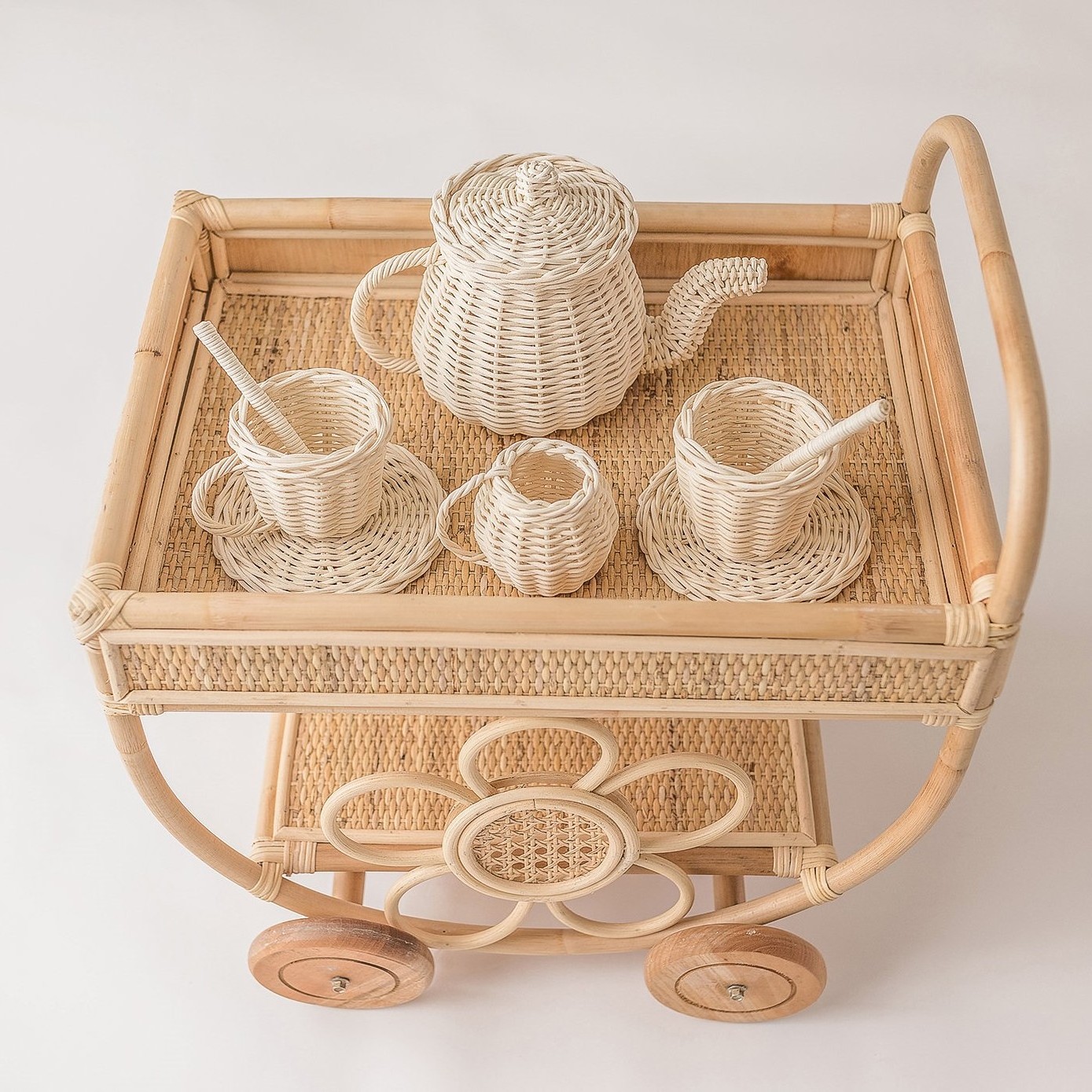 Hot trend miniature rattan children toys small drink carts with wheels handmade playful food cart toy for kids