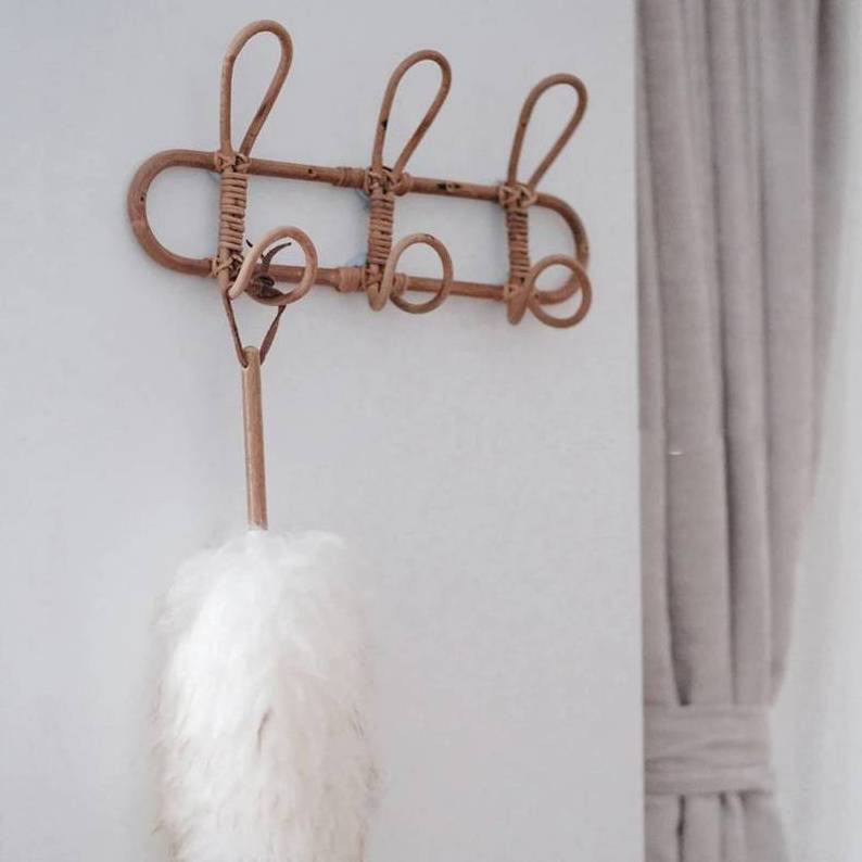 New design wall hangers hooks natural rattan coat clothing wall mounted hook for clothes and coats