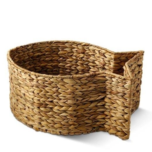 Cheapest price various shapes water hyacinth fish shaped baskets home decor woven basket export from Vietnam