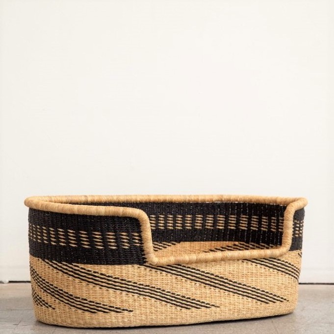 Natural woven eco friendly seagrass pet bed baskets with mattress included