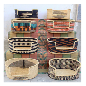 Natural woven eco friendly seagrass pet bed baskets with mattress included