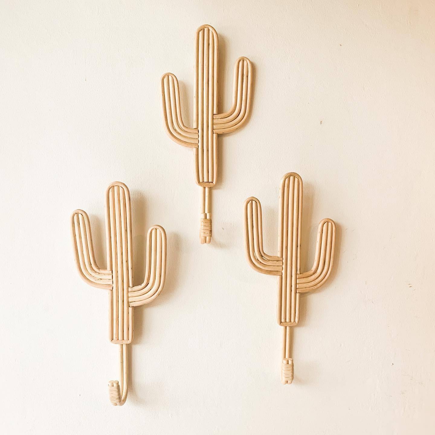 Best selling FBA accept bag hanger hook cactus shaped rattan wall hanging clothing hanger hooks