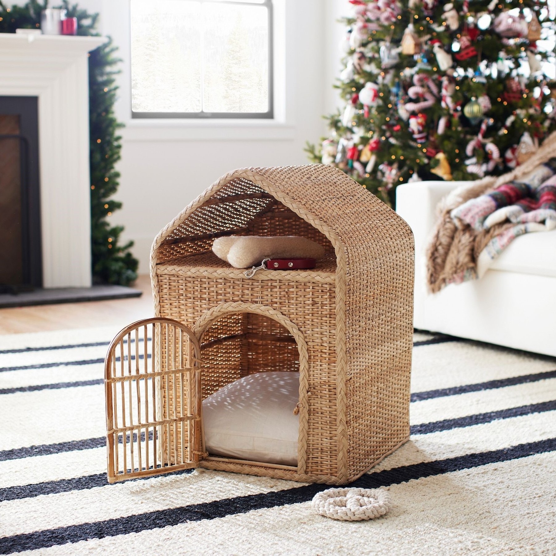 Handmade cute rattan cats and dogs furniture small houses eco friendly wholesale portable dog house pet cat tent