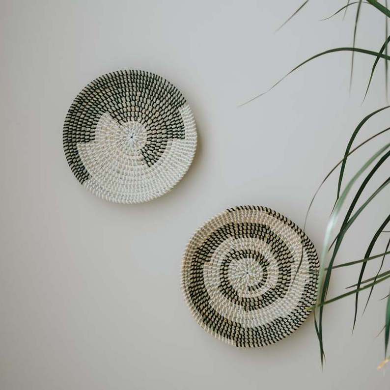 Natural woven seagrass African wall mounted wire decor baskets