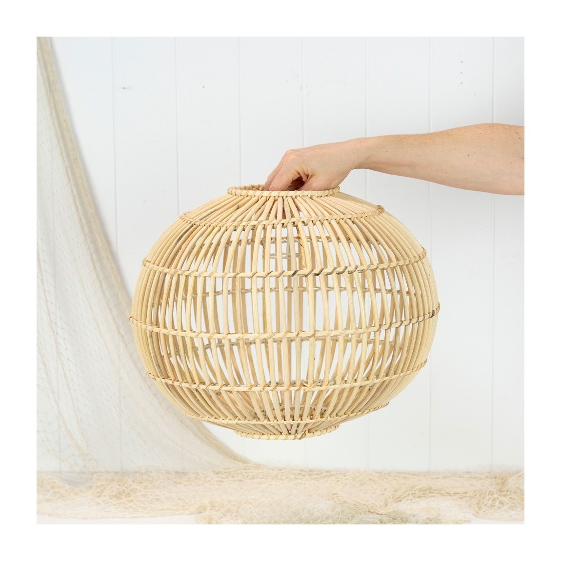 Modern round wicker wood lampshade rattan ceiling pendant circle light for dining room customization support