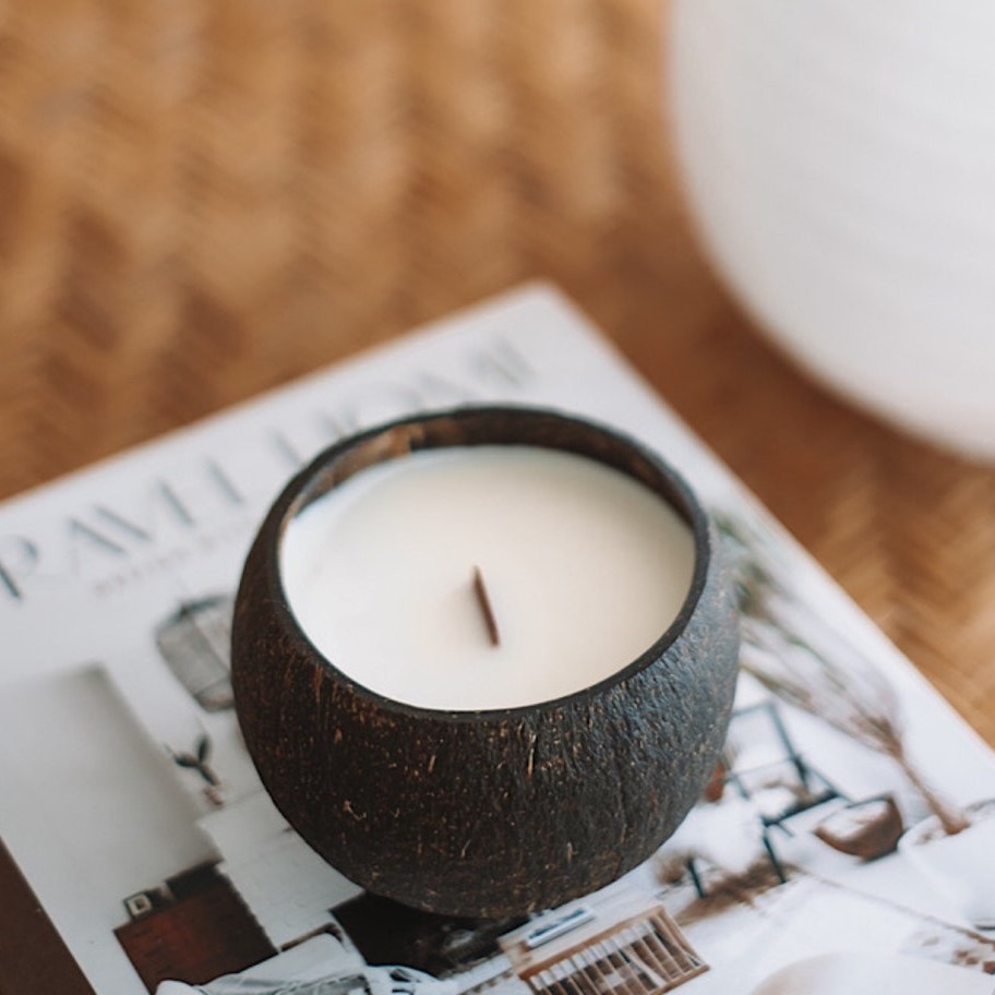 Mini candle in coconut shell bowl container jars with custom logo eco friendly scented candles dinner decor