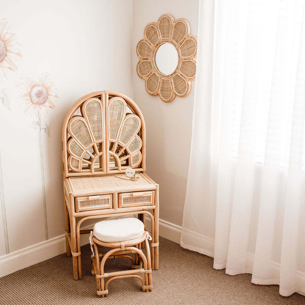 Adorable rattan vanity table with drawers makeup dressing tables set with mirror for bedroom OEM accepted