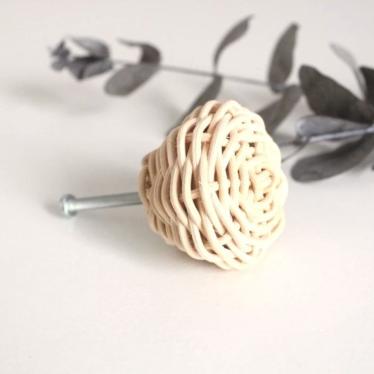 Unique design cheap price natural rattan handle and knobs for doors drawers cabinets door knob pulls