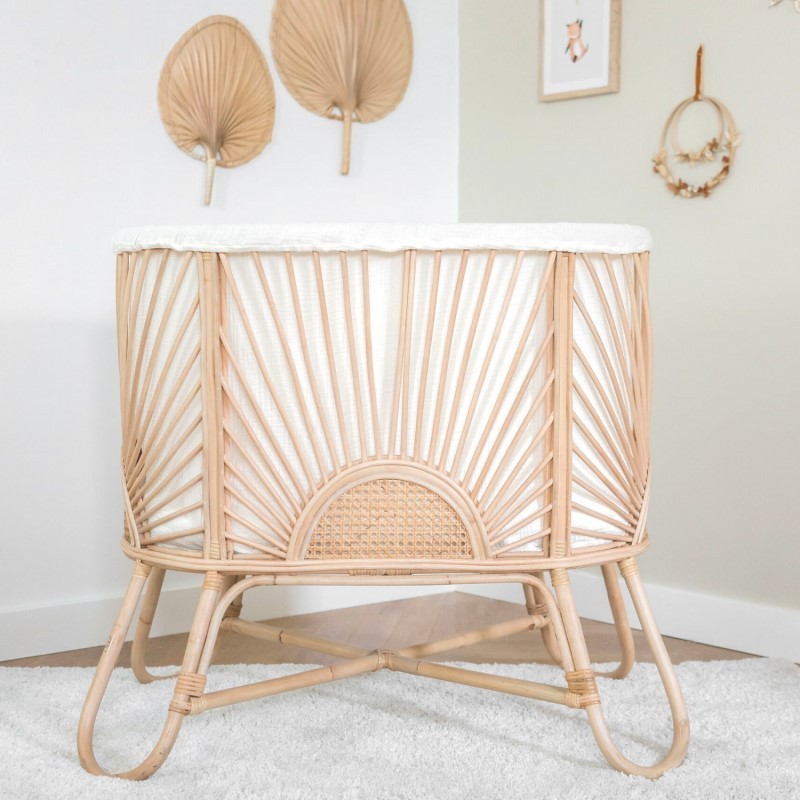 Latest trend hot sale rattan baby cot crib bed cradle for infants nursery furniture newborn gift with best price