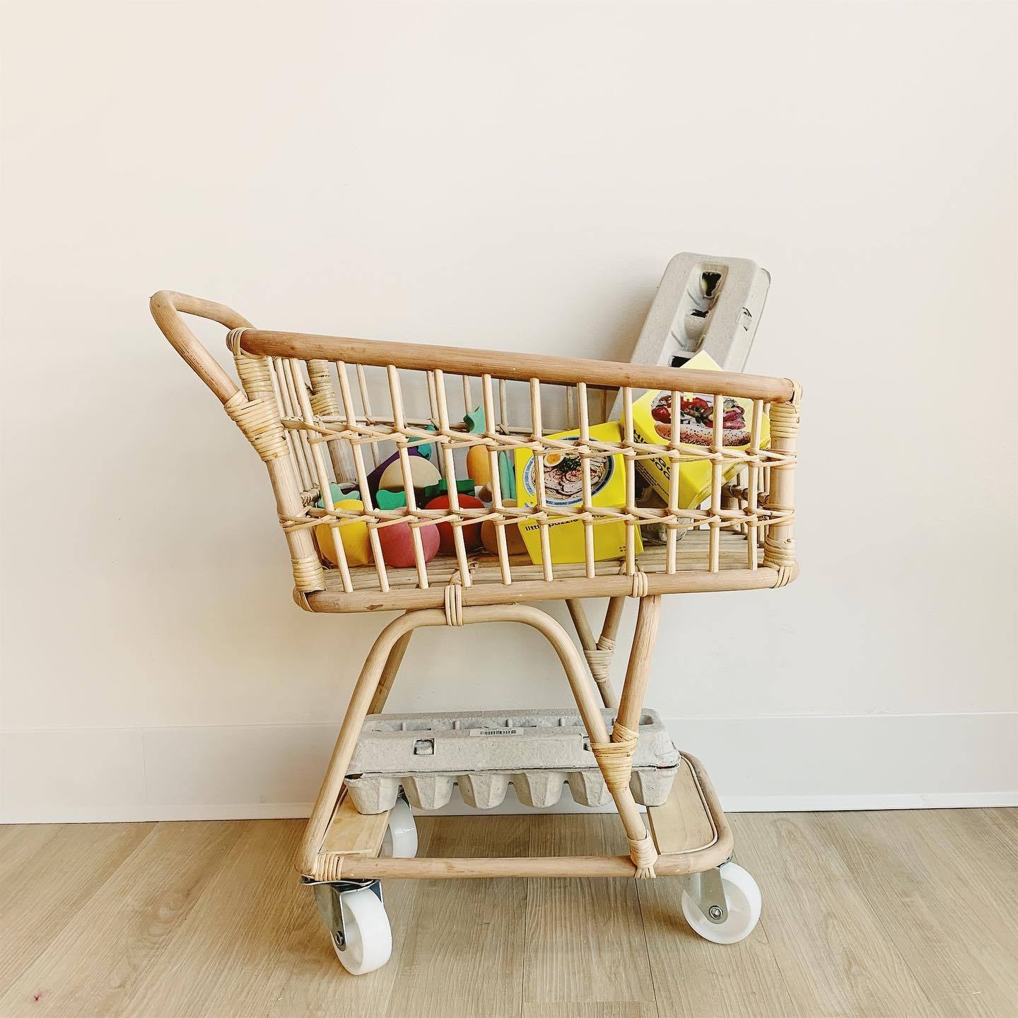 Lightweight kids accessories rattan supermarket child cart shop trolley with wheels shopping carts toys with doll seat